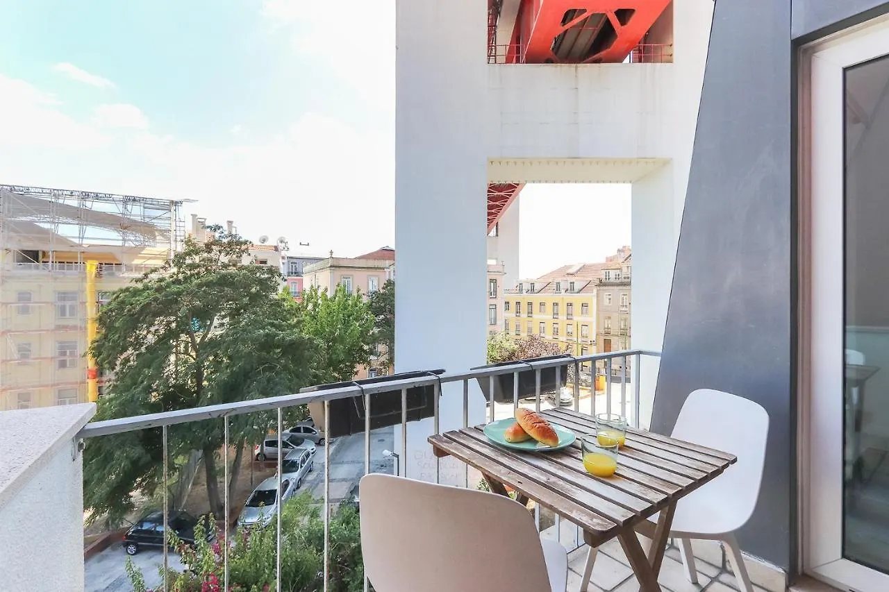 Alcantara Balcony By Homing Appartamento Lisbona